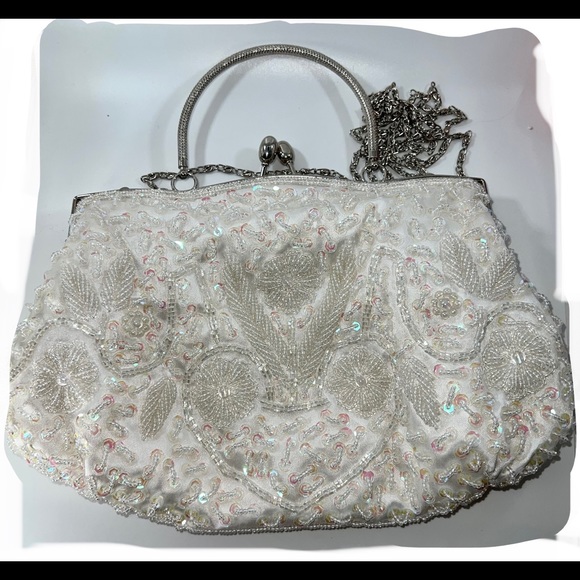 $12 Vintage style beaded purse $12 if bundled - Picture 4 of 12